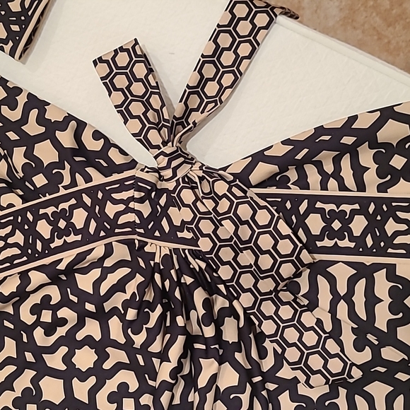 Gretchen Scott Wrap Dress - Picture 6 of 8